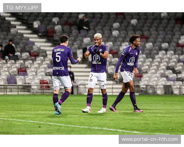 法甲黑马朗斯：从保级队到榜首的逆袭之路