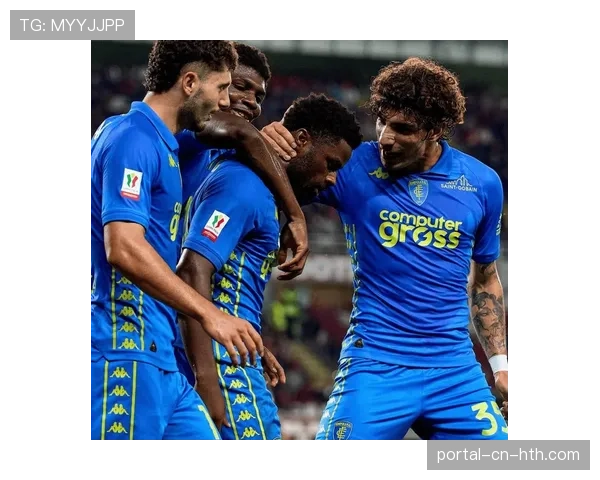 现场观察：恩波利变阵五后卫，但在比赛最后阶段被迫改为激进人盯人